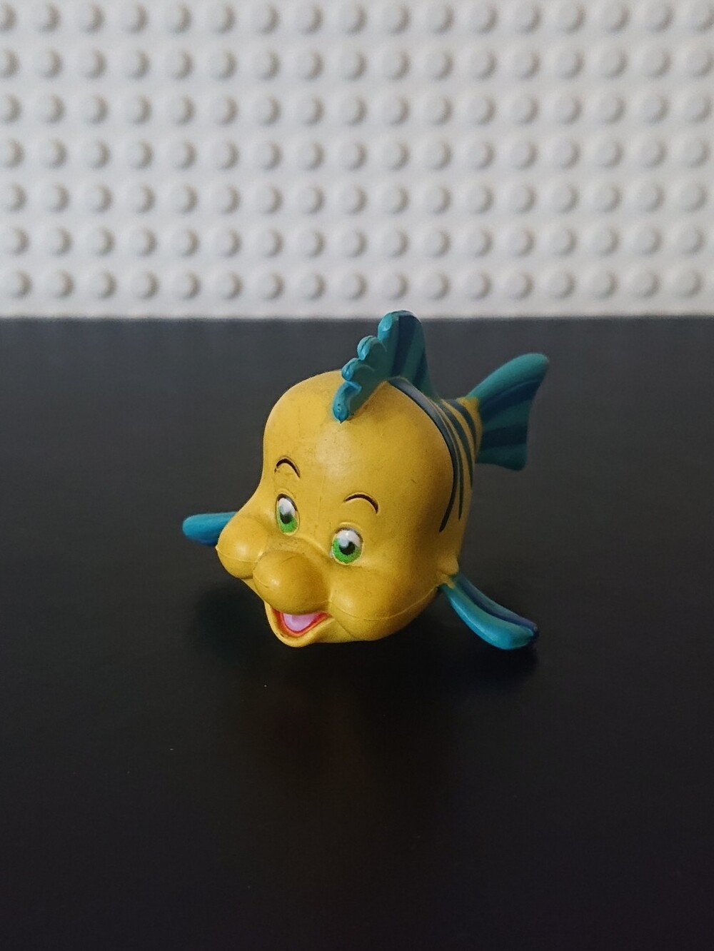 Disney Little Mermaid - Flounder Fish 1.5" PVC Cake Topper Figure